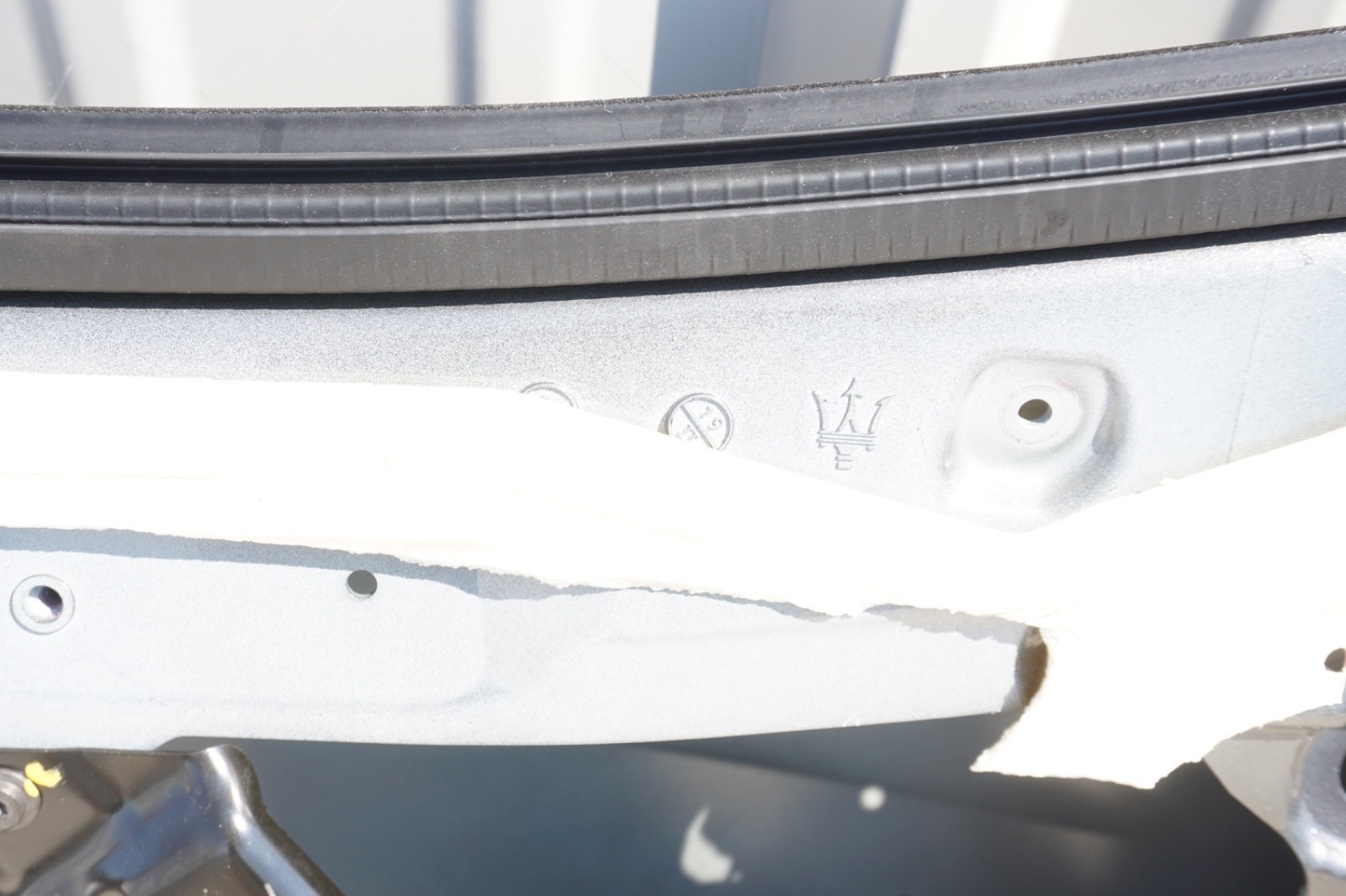 2014 - 2020 MASERATI GHIBLI REAR PASSENGER SIDE EXTERIOR DOOR SHELL
