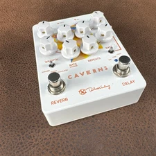 Keeley Electronics Caverns Delay/Reverb Effects Pedal V2