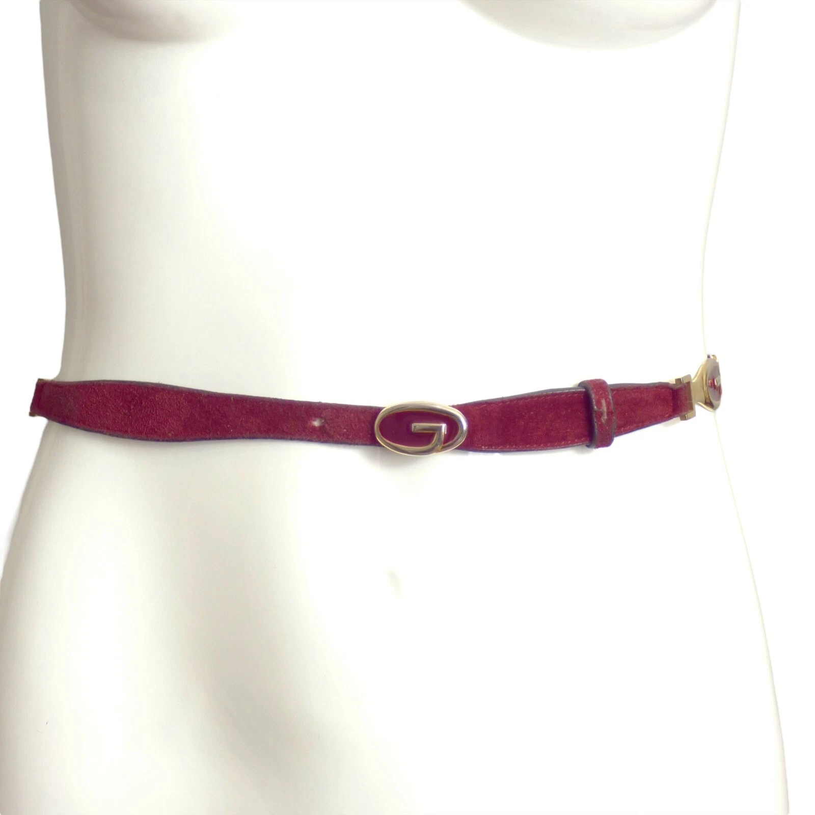 GUCCI   Ceinture années 70 en daim bordeaux et émail, taille 25