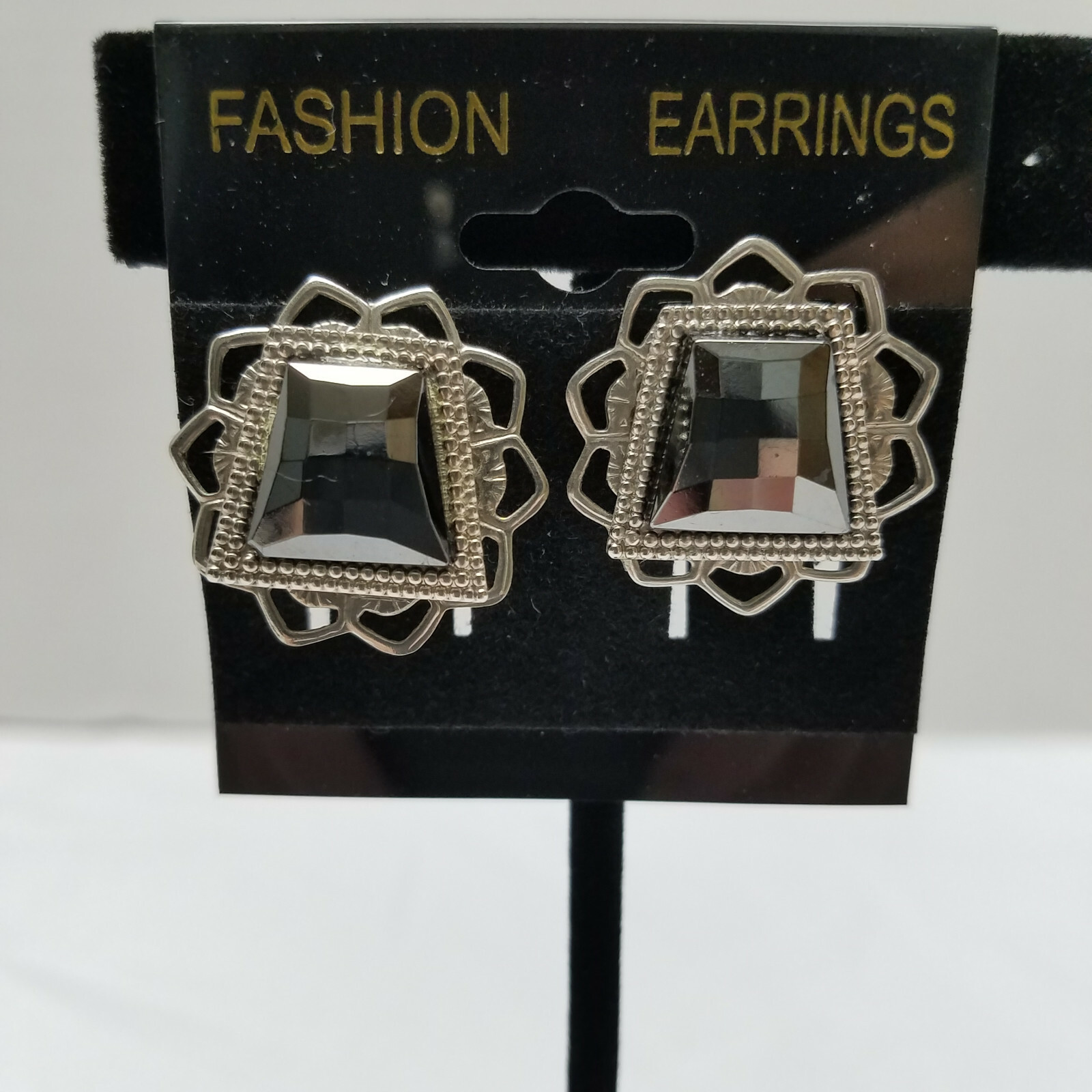 Silver Tone Rectangle Earrings With Simulated Ony… - image 1