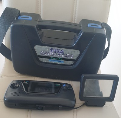 Sega Game Gear mit Tragetasche + Lupe, unsicher ob funktioniert - ungetestet  