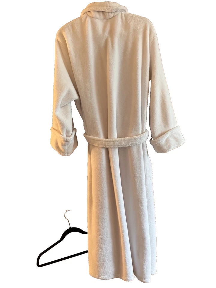 Bata de felpa blanca grande para mujer Nautica de piel sintética ropa de dormir baño spa silenciosa LuXury Foto 2 de 4