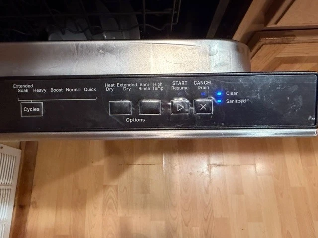 Lavavajillas incorporado 24 pulgadas Foto 2 de 3