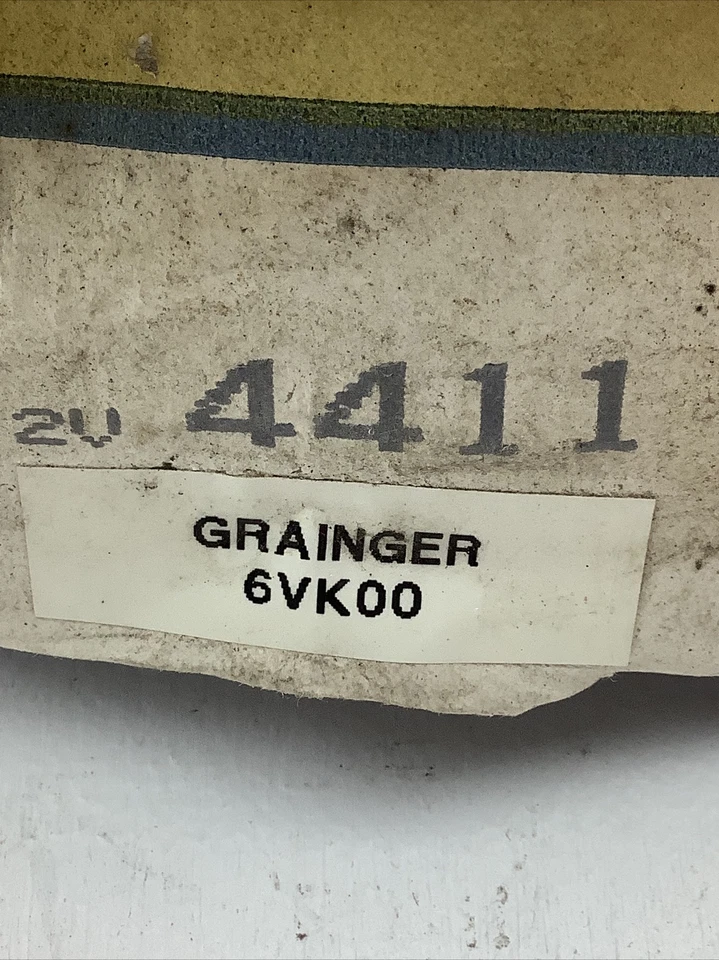 GE GRAINGER TRACTOR BULB 6VK00 35W 12.80V - Image 2 of 4
