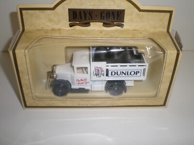 Lledo Days Gone DG20017 Model A Ford LKW Dunlop Reifen