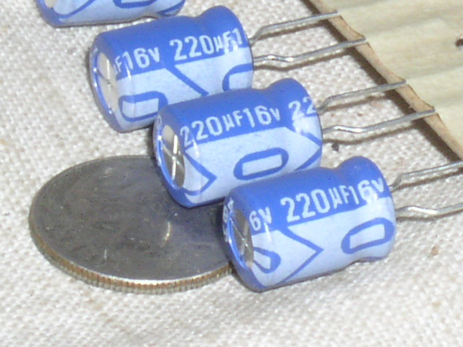 BOJACK Lot De 10 Condensateurs électrolytiques En