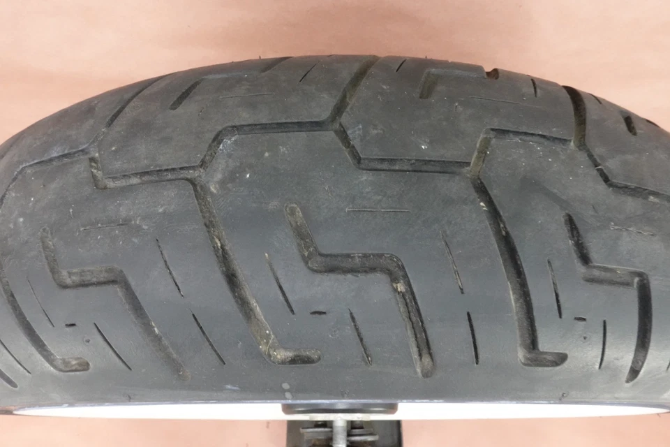 Harley Davidson Iron 883 XL883N 2009-2021 llanta trasera Dunlop 150/80 B16 Foto 3 de 4