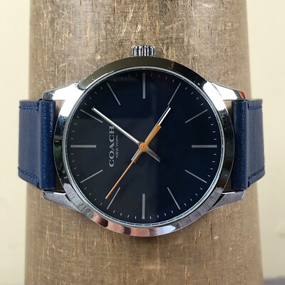 Vintage Coach Men CA.118.2.112.1640 Dress Blue Dial Leather Quartz