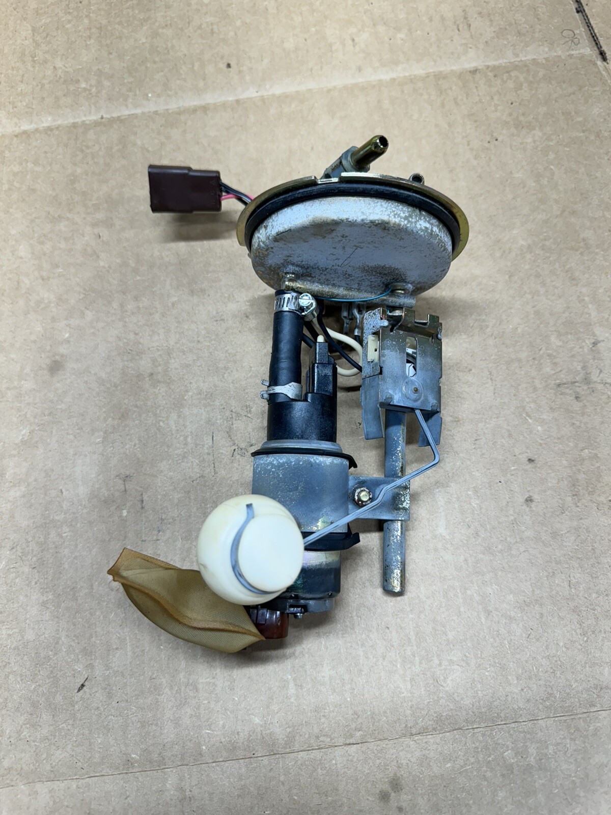 John Deere 445 Fuel Level Sender Unit & Pump AM117276 AM117108 eBay