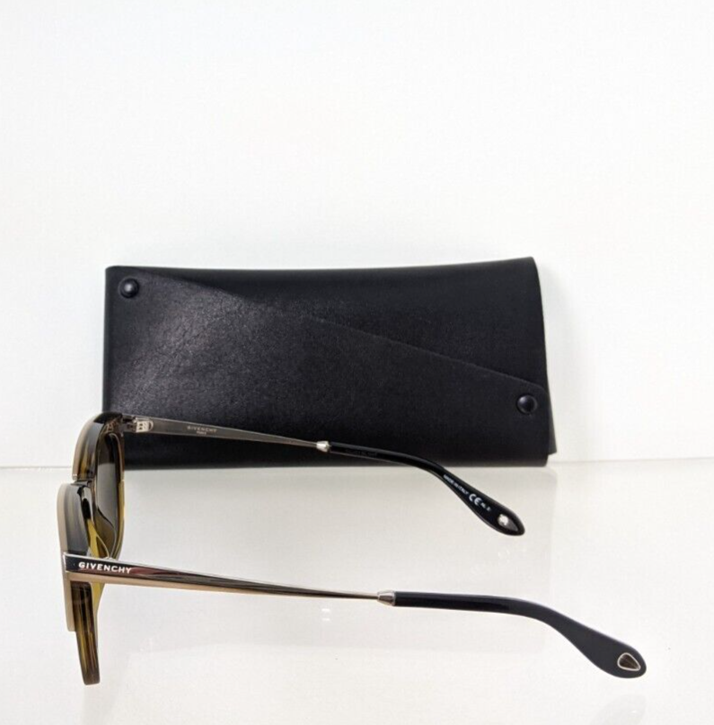Brand New Authentic GIVENCHY GV 7072/S Sunglasses C1E70 7072  display picture 1