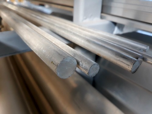 Unimet Alu-Schutzkante Mit Nieten – Passend Für Leichtmetallschaufel Gr. 9 – Robust & Einfach Montiert