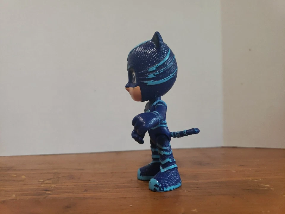 DISNEY JR.PJ MÁSCARAS 3.5 AZUL CATBOY FIGURA DE ACCIÓN JUGUETE Falta alguna pintura Foto 2 de 4