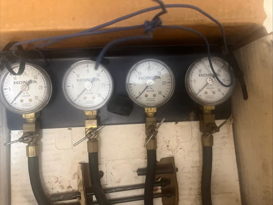 Juego de manómetros de vacío Hondaline 07MJ-001000A NUEVO EN CAJA Foto 3 de 4