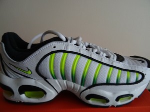 nike tailwind mens trainers