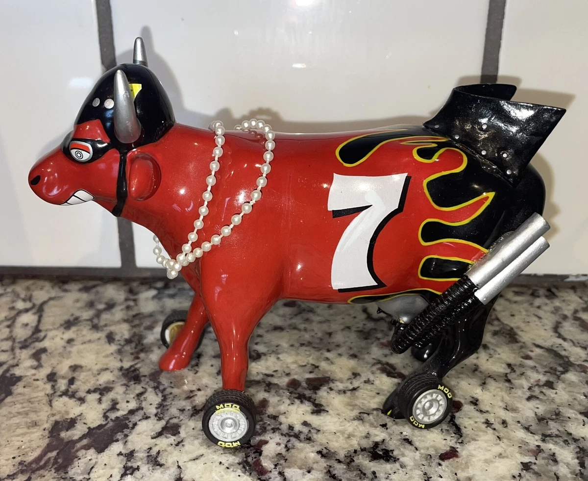 Cow Parade Nascow Stockyard Race Car Series 7 Red Bull 9206