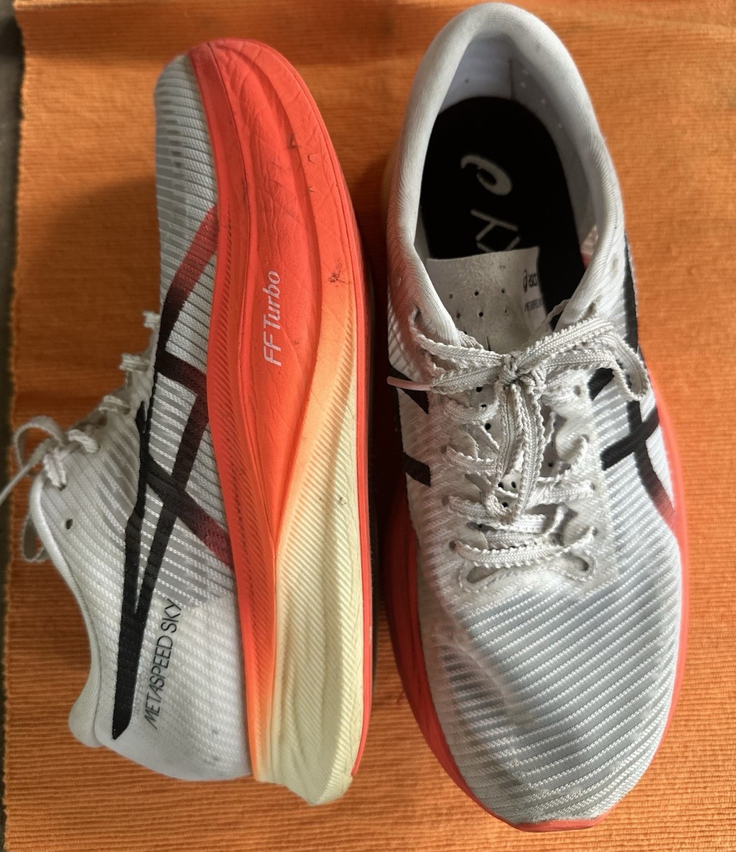 Asics Unisex METASPEED Sky+ Carbon Plate Running Shoe White
