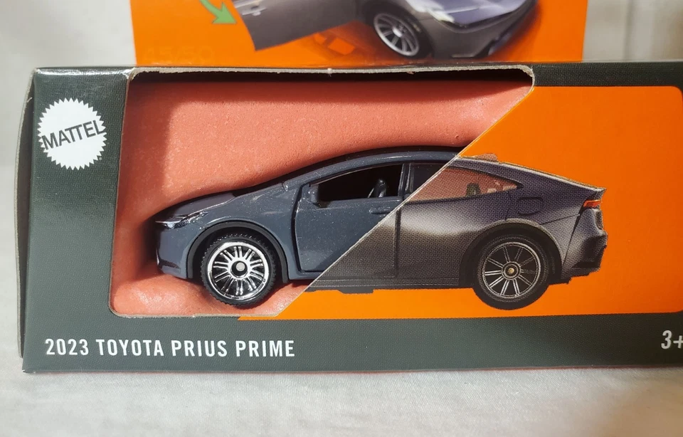 Matchbox 2023 Toyota Prius Prime, Gray, Moving Parts, Adult Gift, Cameron Diaz - Image 3 of 4