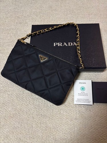 PRADA black nylon shoulder bag 42131