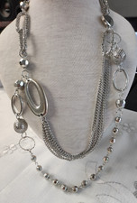 Collana lunga  catena catenine alluminio  perline colore argento CB/108