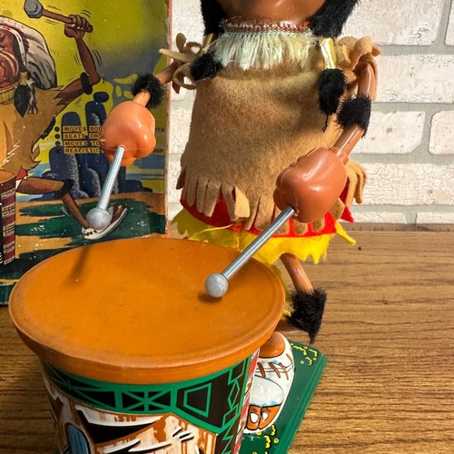 Vintage Marx Nutty Mad Indian Toy W/ Box Non-Working - 第 3/18 張圖片
