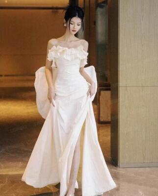 bodycon wedding dress bride Champagne Shimmery Lace Bodycon Wedding Dress Overskirt Light Ivory