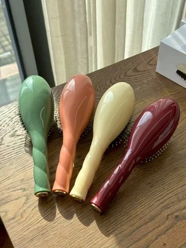 La Bonne Brosse N.03 Hair Brush (Boar Bristle) – Shine & Care, Natural & Premium - Image 4 of 4