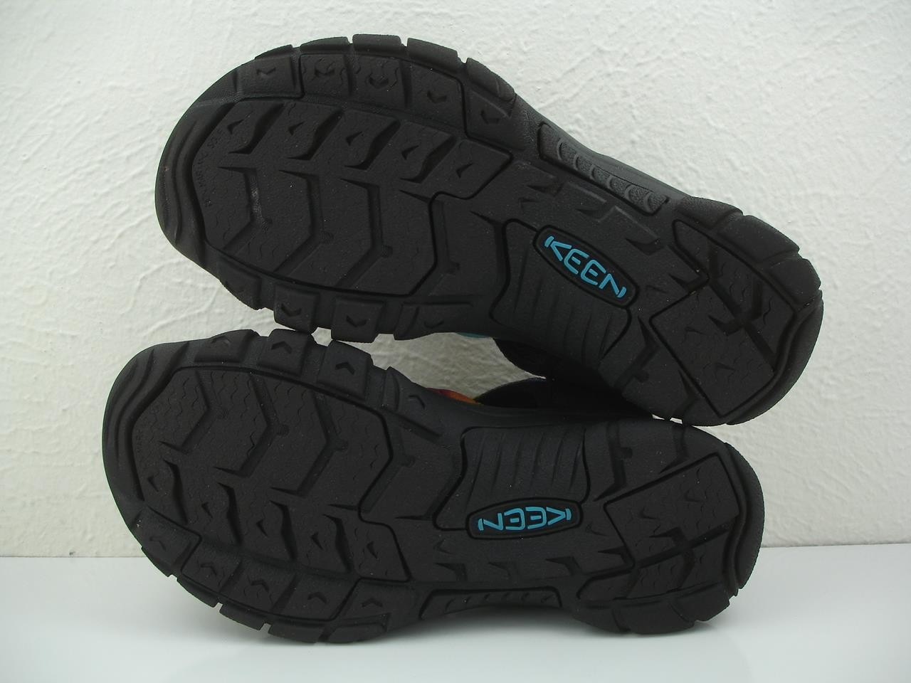 Sandali impermeabili donna 8 5 M KEEN Newport H2 arcobaleno gay tie dye slingback