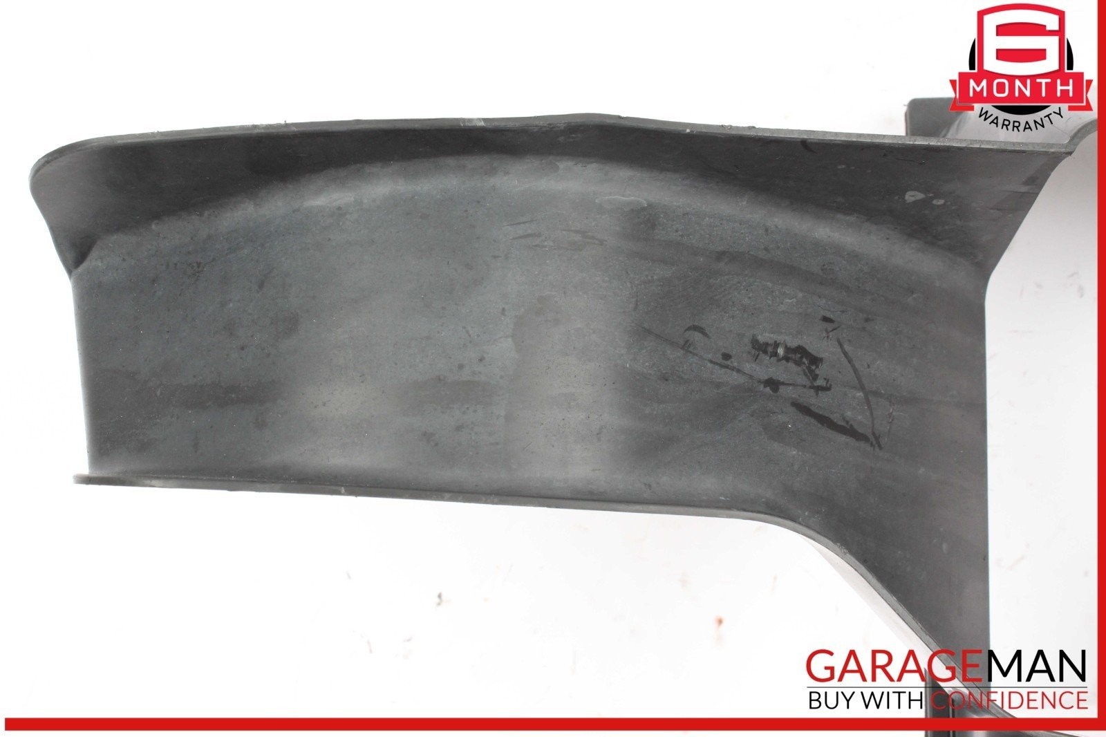Maserati Ghibli 2014-2018 Front Right Shroud ducts Set P/N 670004139