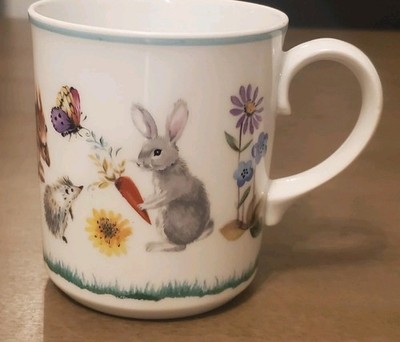 Royal Worcester ''A Skippety Tale'' Cup Mug Porcelain Made In England 1970