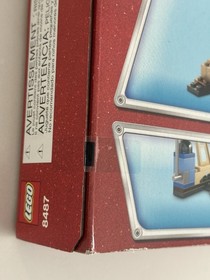 LEGO 8487: DISNEY CARS Flo's V8 Caf&eacute; - RETIRED 2011 - New / Sealed