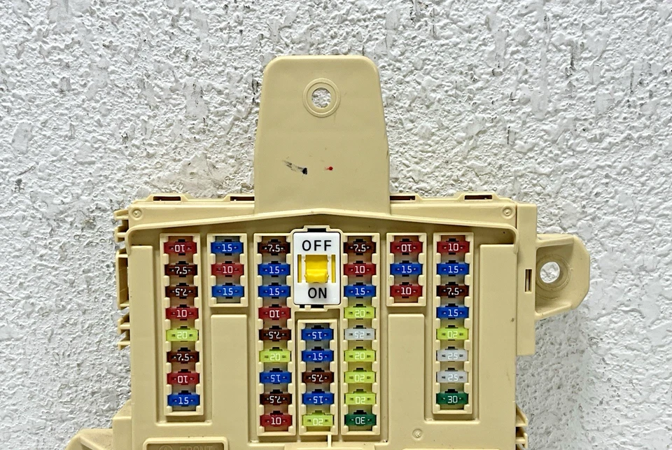 2016 Hyundai Santa Fe Interior Fuse Box Relay 919502W560 OEM - Image 4 of 4