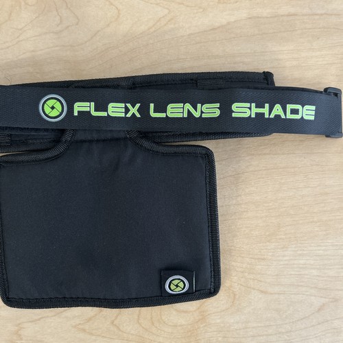 Flex Lens Shade-Adjustable Flexible Lens Shade. Wraps Around Any SLR & DSLR Lens - Picture 2 of 3