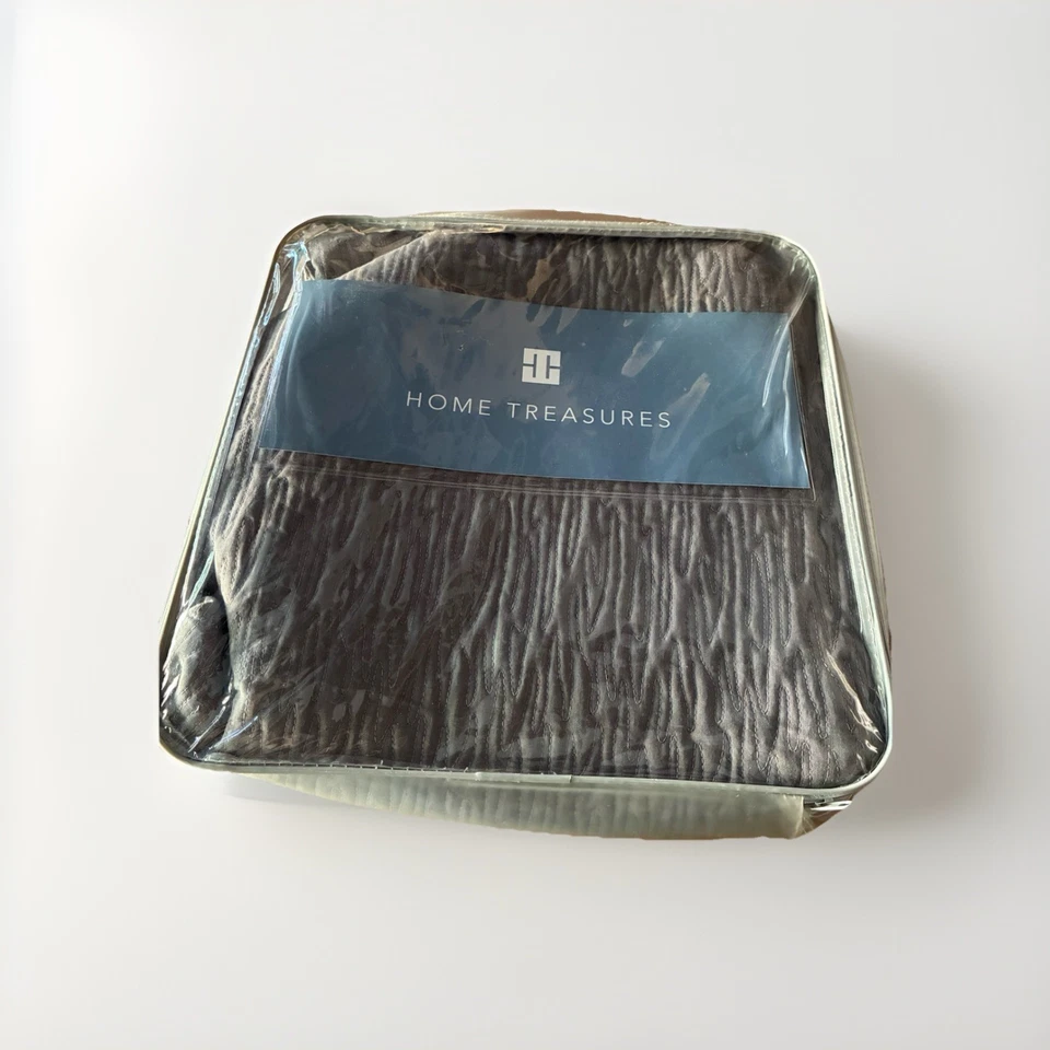 HOME TREASURES WAVE QUILTED  QUEEN COVERLET ITALIAN LINEN STEEL GRAY - Image 2 of 4