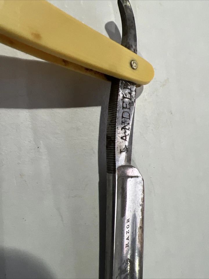 Rare Cased Landell “The Thistle” Straight Razor VGC w/box - Image 3 of 4