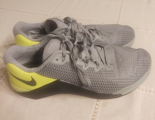 Nike Metcon 5 Particle Grey Smoke Grey 
