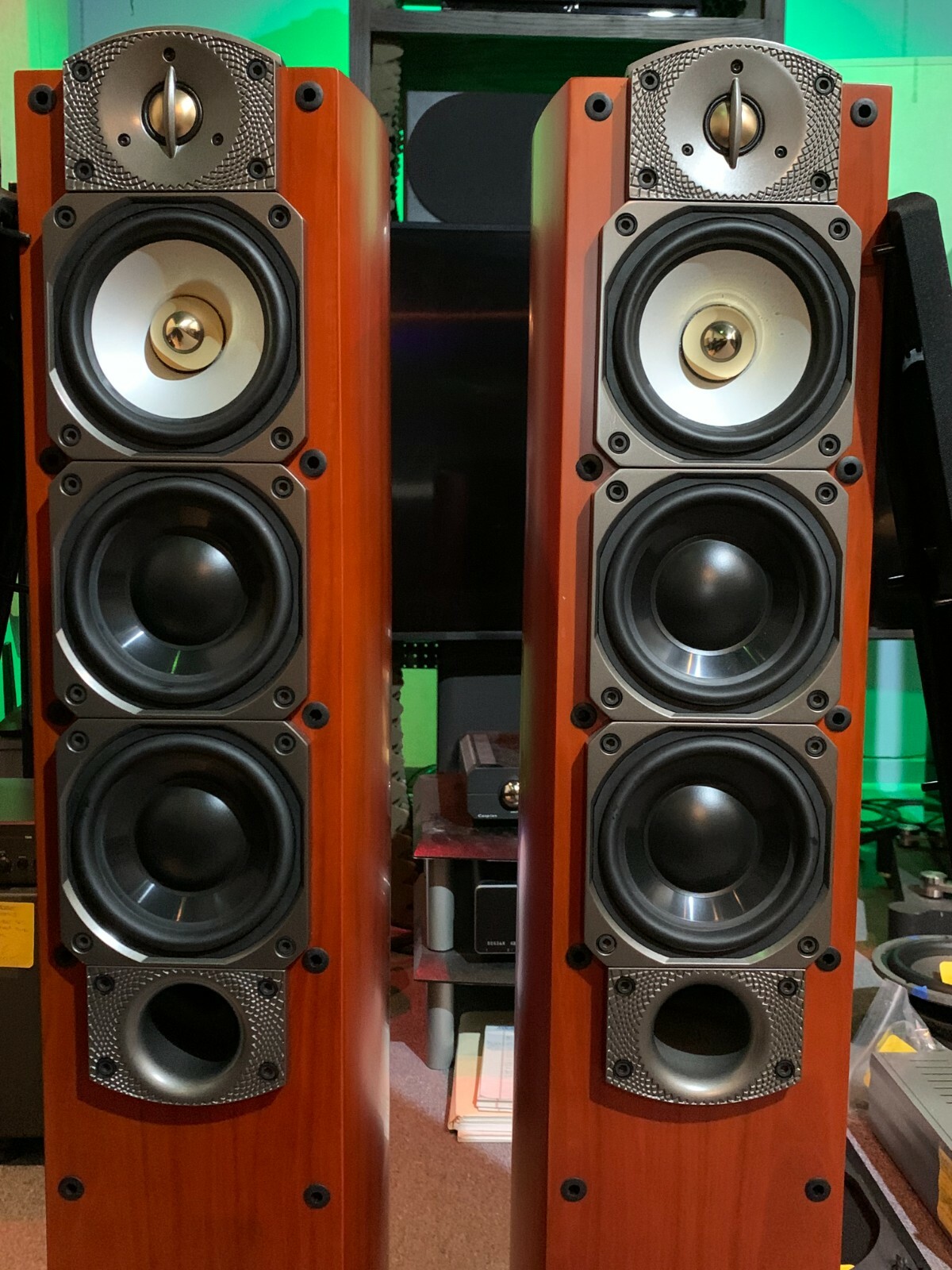 paradigm studio 100v5