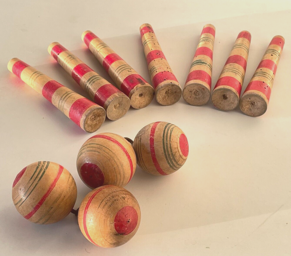 Lot de quilles en bois et 2 boules - Jeux & Jouets