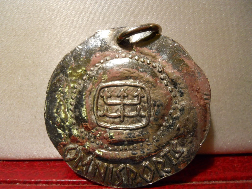 MEDAILLE / PENDENTIF CLUB MED OMNISPORTS - Photo 2/2