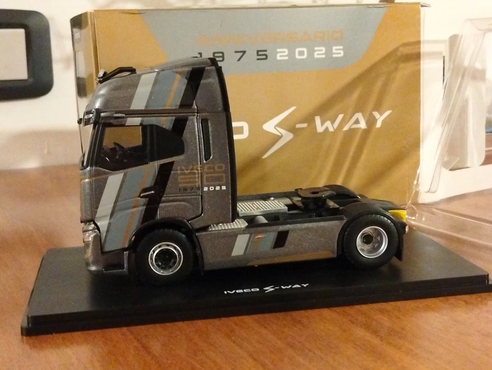 Eligor 1:43 Camion S-Way Anniversario 2025 Edizione 50° - Immagine 4 di 4