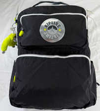Kipling Kagan 16" Mochila para Laptop Jet Negro Rayas Mono Llavero