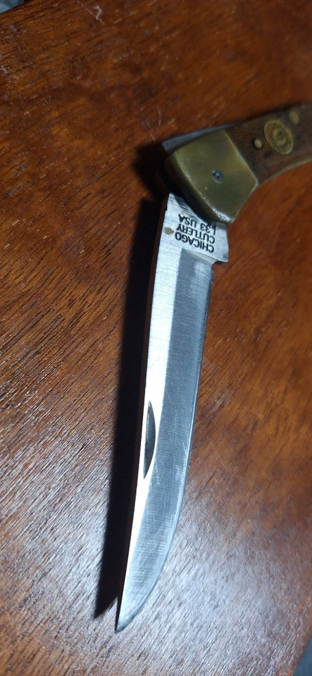 Vintage Chicago Cutlery L33 Flat Blade Lockback Walnut Handle Knife USA - Image 3 of 4