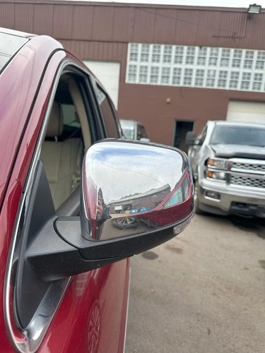 Used Left Door Mirror fits: 2012 Jeep Grand cherokee Power heated chrome w/turn