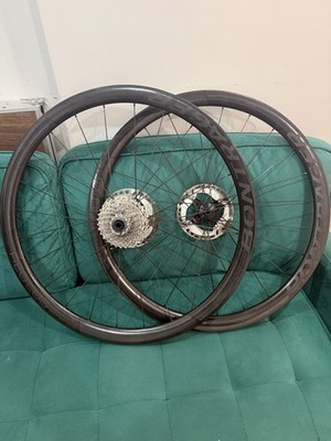 Bontrager Aeolus RSL 37 TLR Carbon Wheelset, Tubeless, Shimano