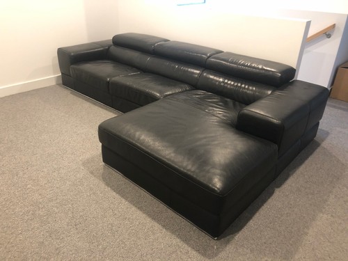 Nick Scali Black Leather L-Shaped 2 Piece Lounge - 3 1/2 Seater - RRP $6,000! - Picture 5 of 5