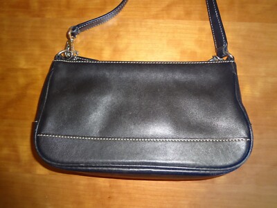 Vintage Coach Hampton Black Leather Demi Baguette Shoulder Bag