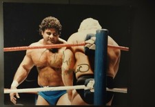  WRESTLER DON MURACO SIGNED PHOTOGRAPH. LIFETIME COA