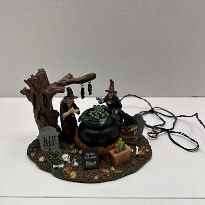 Lemax Spooky Town Witches Workshop 44742 Halloween Village TESTED