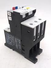 Eaton XTOE005CGSS C440 electronic overload relay, 1-5A Used