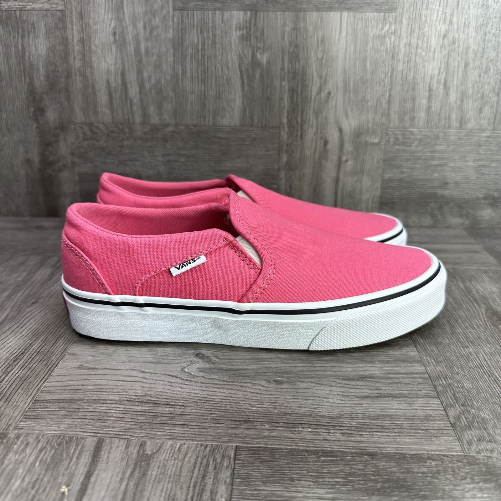 Vans Classic Slip On Women's size 6 Hot Pink Shoes VN0A5JLHCHL
