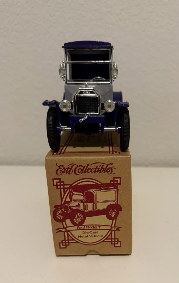 Kansas State University Wildcats KSU Ertl 1913 Ford Model T Delivery Van Bank - Image 2 of 4